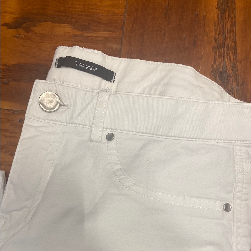 Tahari White Jeans